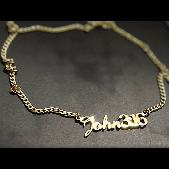 Christian Jewelry John 3:16 Gold Necklace - Picture 5 of 5